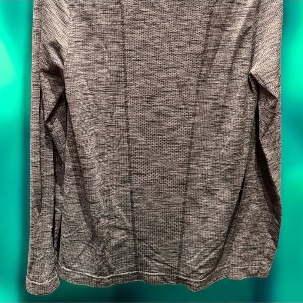 Under Armour Black and Gray Threadborne Pullover … - image 5